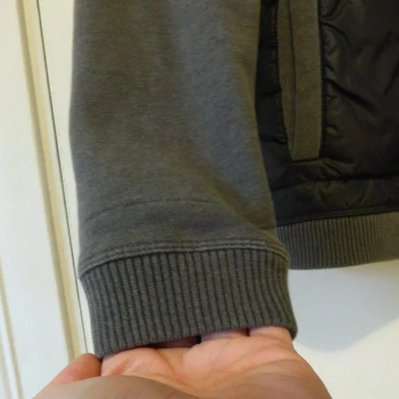 **SOLD** HUGO BOSS - Hybrid full zip cardigan - Sz L (fits M) - Picture 8 of 13